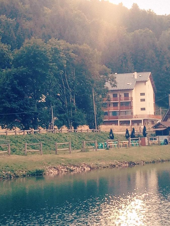 Studio Au Calme Face Aux Montagnes Dans Station De Ski La Morte Exterior foto